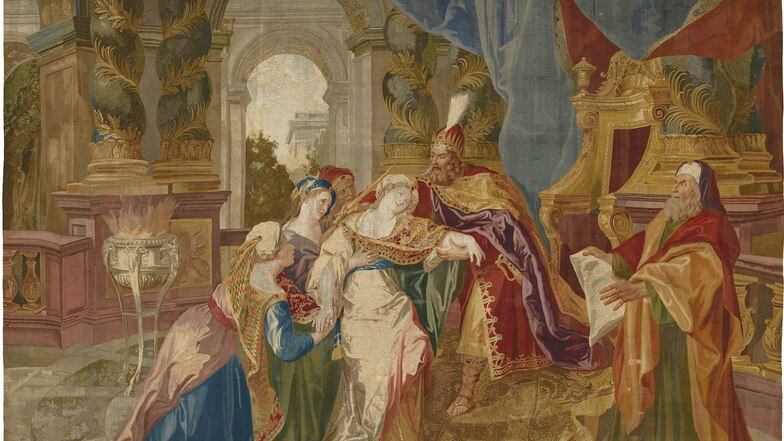 Gefertigt wurde die Tapisserie „Die Ohnmacht der Esther“ (hier ein Ausschnitt) in einer renommierten Pariser Werkstatt nach einem Gemälde von Antoine Coypel aus dem Jahr 1697. Zu sehen ist eine alttestamentarische Szene, die von der Huldigung des Kö