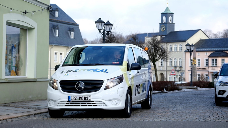 Ein digital gemanagter Rufbus fährt seit einem Jahr durch Zwönitz. Und vielleicht auch bald durch Görlitz und Mittelsachsen.