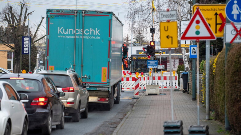 Heidenau mit gesperrter Dresdner Straße: So läuft der Verkehr jetzt