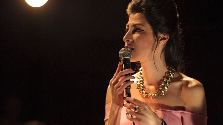 Michal Shapira aus Israel wird in Görlitz Stücke aus ihrem Amy-Winehouse-Programm singen.