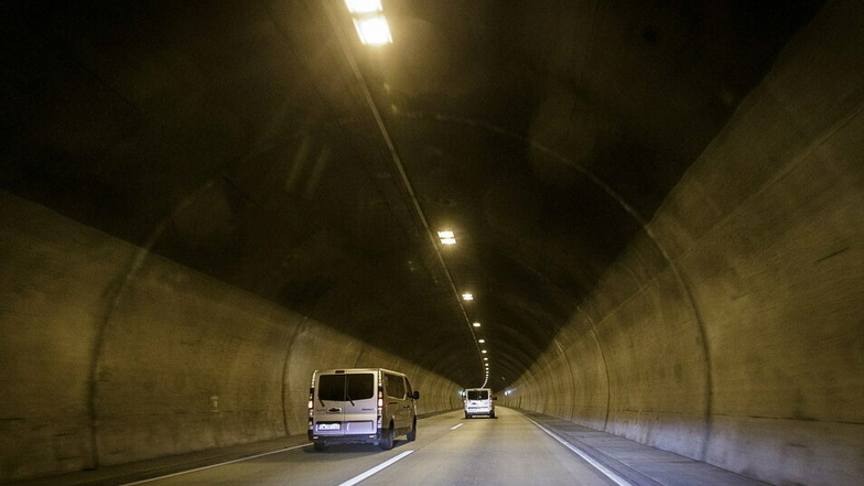 Der Autobahntunnel Königshainer Berge wird am heutigen Mittwoch überprüft.