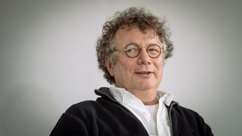Der Schriftsteller Ingo Schulze erhält den Dresdner Kunstpreis 2021.