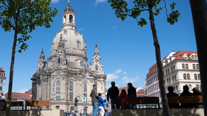 Auf der Kuppel der Dresdner Frauenkirche finden wieder Morgenandachten statt.