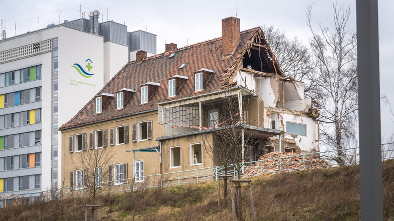 Muss weichen: Haus 22 im Riesaer Krankenhausgelände.