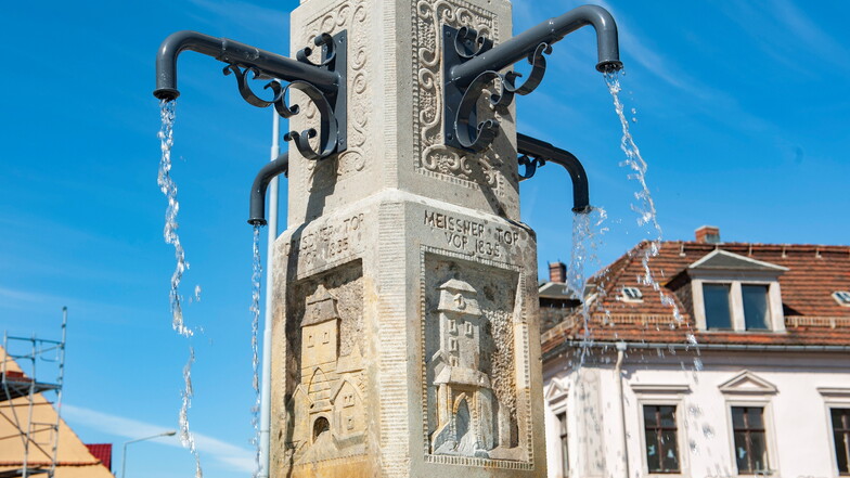 Der Brunnen an der Großenhainer Mozartallee. Auch er soll Ende April wieder sprudeln.