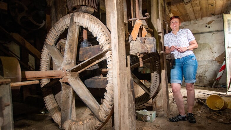 Für die Bachmühle in Steina kann mit Geld aus dem Regionalbudget des Landes Sachsen ein Strom- und ein Wasseranschluss realisiert werden. Das erleichtert den Förderern unter Bettina Böhme die Arbeit enorm.