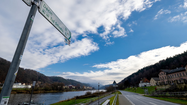 Am Nationalparkbahnhof Bad Schandau müssen Radfahrer in Richtung Tschechien bisher auf die Staatsstraße wechseln.