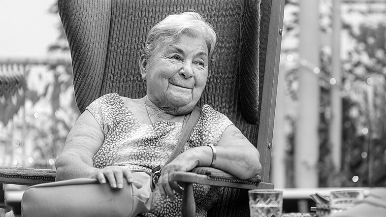 Hannelore Umlauft feierte  große Erfolge mit der Spielbühne Freital, die sie selbst gegründet hat. Sie wurde 85 Jahre alt.