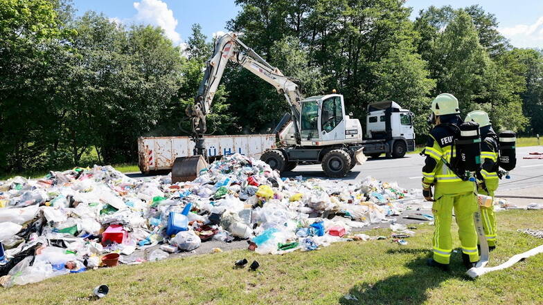 Neustadt: Brand im Müllfahrzeug