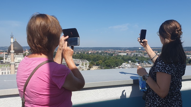 Immer ein Foto wert: Vom Dach des Hauses der Presse können Besucher Dresden von oben entdecken.