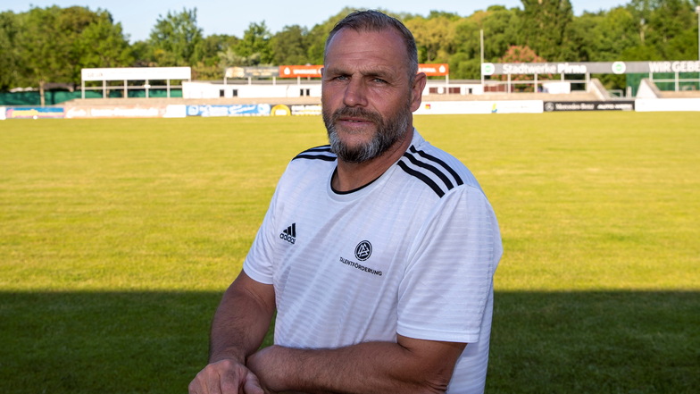 Kurz vor Saisonbeginn durfte sich VfL-Trainer Enrico Mühle noch über zwei Neuzugänge freuen. Vor dem Pokalspiel gegen Eintracht Niesky testet Pirna-Copitz am Dienstag daheim noch gegen den SC Borea.