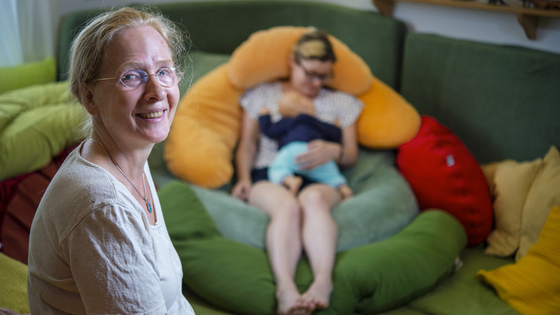 Elisabeth Kurth hat so viele Babys und ihre Eltern in ihrer Stillpraxis empfangen, dass sie nicht mehr zählen kann. Tausende waren es inzwischen, sagt sie.