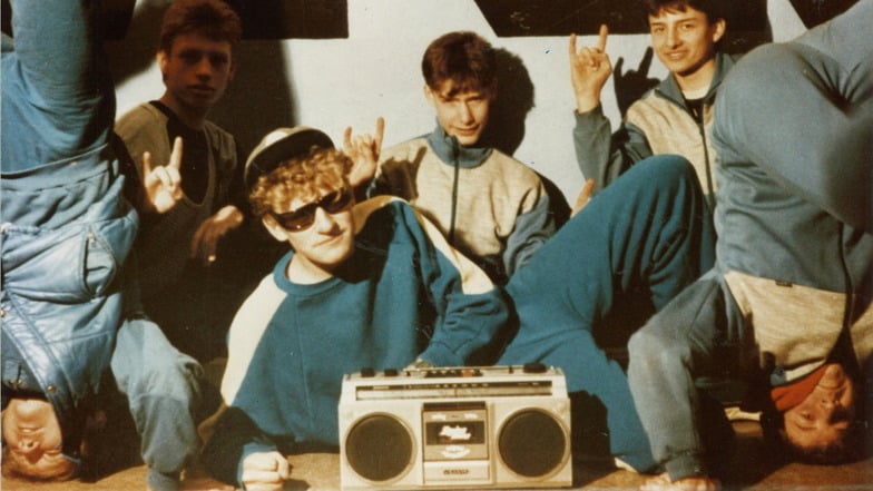 Daniel Nestler, Mario, Jan Herzog, Steffen Lieder, Michael, Jörg Eckard und Uwe Zocher (vl.) waren Großenhains Breakdancer der ersten Stunde. Doch nicht nur sie.