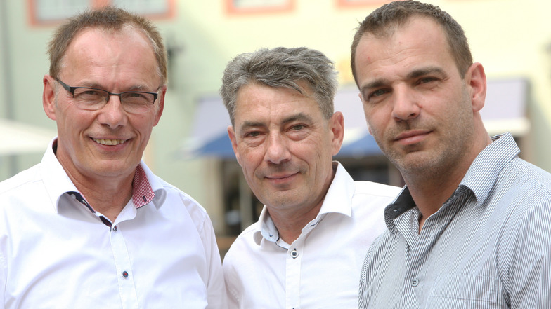 UIlrich Kimmel (v.l.), Tim Lochner und Thomas Mache bilden das Spitzentrio der Wählervereinigung „Pirna kann mehr – Blaue Wende“.