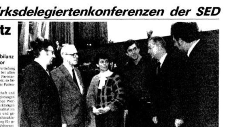 Ein Ausriss aus der Sächsischen Zeitung vom Januar 1986: Der spätere erste Vorstandschef der Budissa Agrarprodukte AG, Manfred Hubrich (ganz rechts) im Plausch mit Willi Stoph und Hans Modrow.