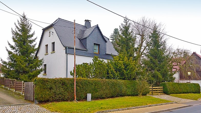 Wohnhaus in Pulsnitz OT Friedersdorf / Mindestgebot 150.000 Euro