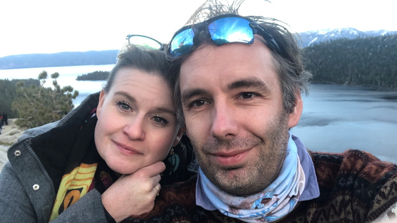 Matthias Kuhlmeier und seine Frau Jennifer am Lake Tahoe an der Emerald Bay in Kalifornien. Dorthin reisten sie zum Jahreswechsel.