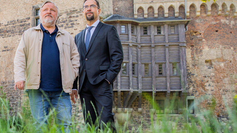 Jan Josef Liefers (r) und Axel Prahl, Schauspieler bei Dreharbeiten zum neuen "Tatort" aus Münster.