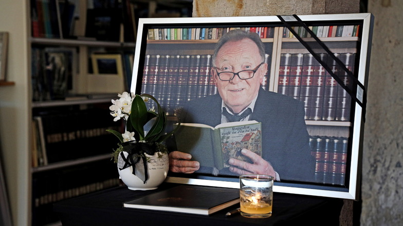 Stauchitz: "Die Bibliothek macht Peter Sodann unsterblich"