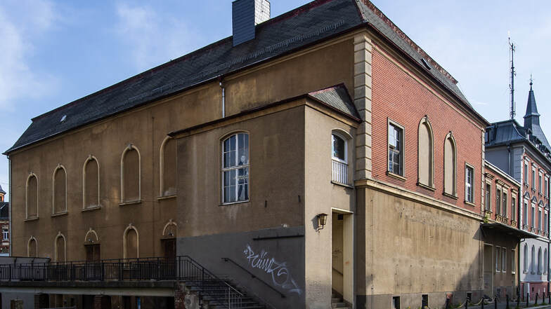Seit sechseinhalb Jahren ungenutzt: das ehemalige Kino in der Karl-Liebknecht-Straße.