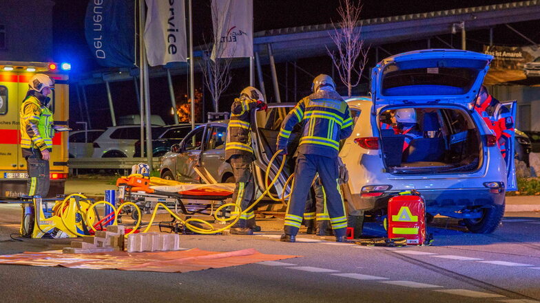 Rentner verursacht auf B96 in Zittau Unfall mit zwei Verletzten