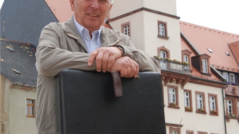 Manfred Wehrmann: Der Ehrenbürger von Stadt und Carnevalclub und langjährige Vize-Bürgermeister wird heute 80 Jahre alt.