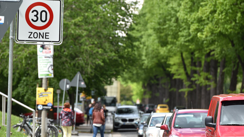 Seit einem Jahr ist auf der Schliebenstraße in Zittau nur noch Tempo 30 erlaubt.