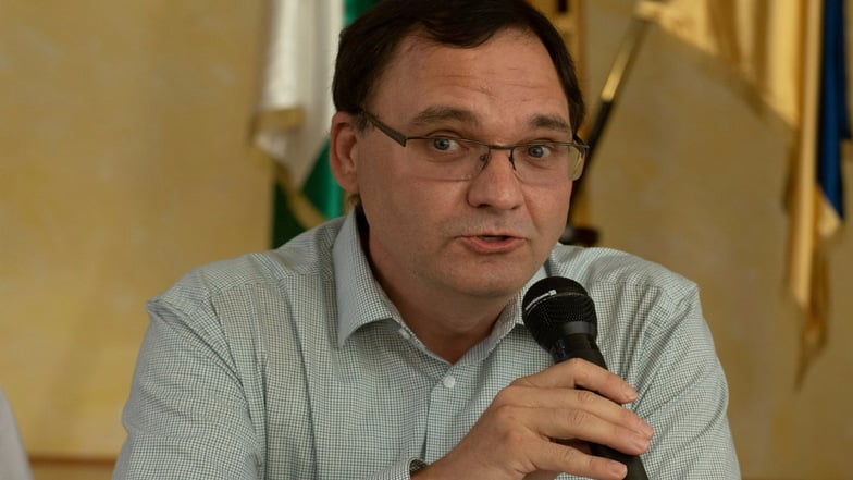 Der Grünen-Kreisverband Bautzen, dessen Vorsitzender Jens Bitzka ist, und die Kreistagsfraktion der Partei haben Äußerungen von Landrat Michael Harig zur Corona- und Klima-Politik widersprochen.