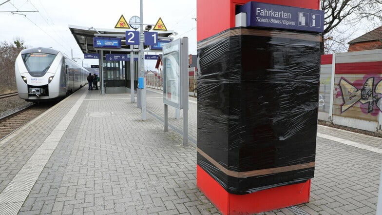 Im Raum Leipzig wurden seit November 2021 immer wieder Fahrkartenautomaten aufgesprengt. Nun konnte ein Verdächtiger festgenommen werden.