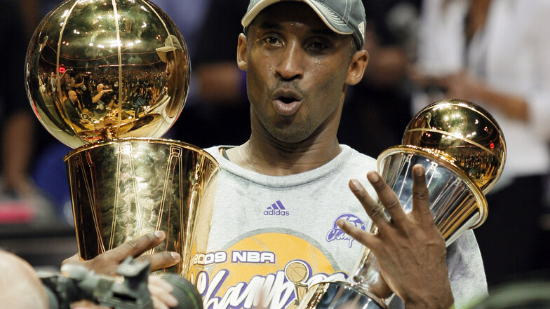 Kobe Bryant wurde 18 Mal zum Allstar-Showtreffen berufen, erhielt 15 Nominierungen in die All-NBA-Teams der besten Spieler der Liga, holte zweimal Olympiagold.