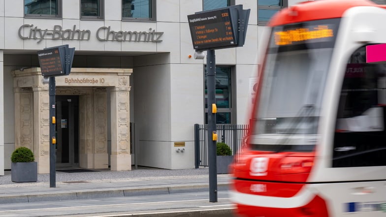 Die City-Bahn Chemnitz fährt den regulären Betrieb im Laufe des Tages hoch.