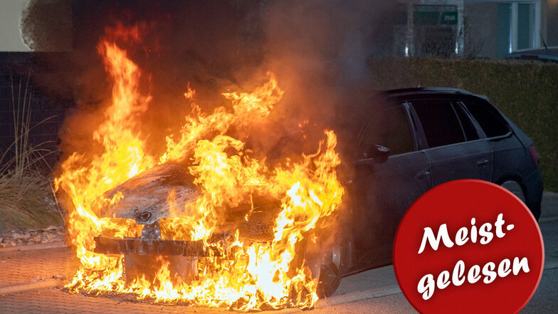 In der Nacht zu Dienstag brannte in Bischofswerda erneut ein Auto.