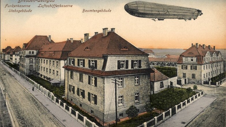 Die Kaserne auf einer Postkarte um 1915.