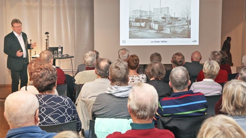 Im Stadtmuseum sprach Werkleiter Dr. Rüdiger Brautzsch über die Geschichte des Ölwerks.