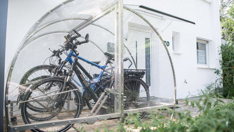 Wie Fahrradstellplätze aussehen dürfen, ist in manchen Kommunen genau geregelt.