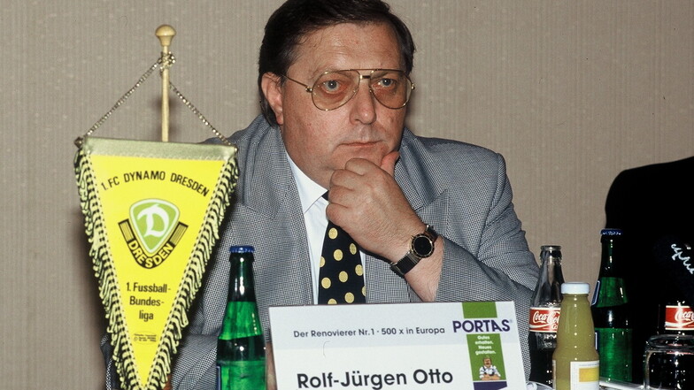 Rolf-Jürgen Otto war von Januar 1993 bis August 1995 Präsident bei Dynamo. Der Bauunternehmer aus Hessen kam als Retter und hinterließ den Verein mit einem Schuldenberg, Lizenzentzug und Zwangsabstieg in die damals drittklassige Regionalliga.