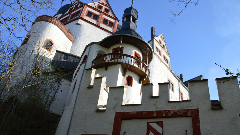 Die Außenanlagen von Schloss Rochsburg werden am Sonntag bei einer Führung vorgestellt.
