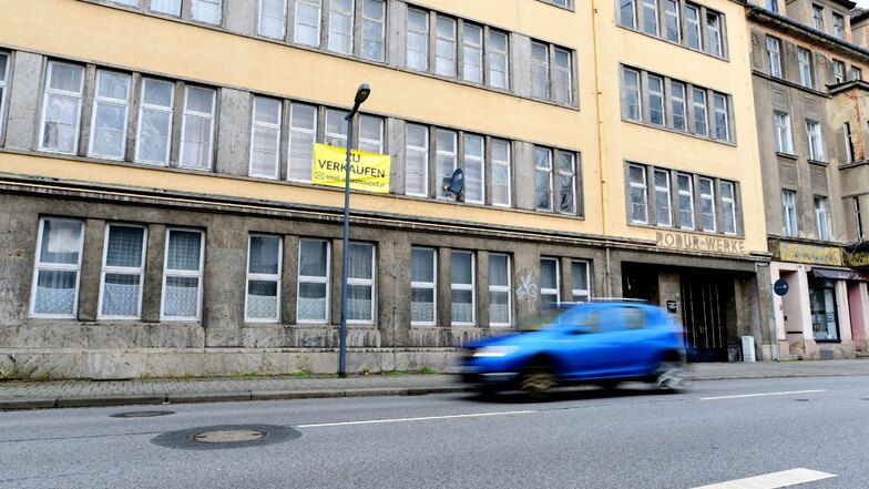 Der polnische Eigentümer will das alte Robur-Werk an der Zittauer Bahnhofstraße nun doch verkaufen.