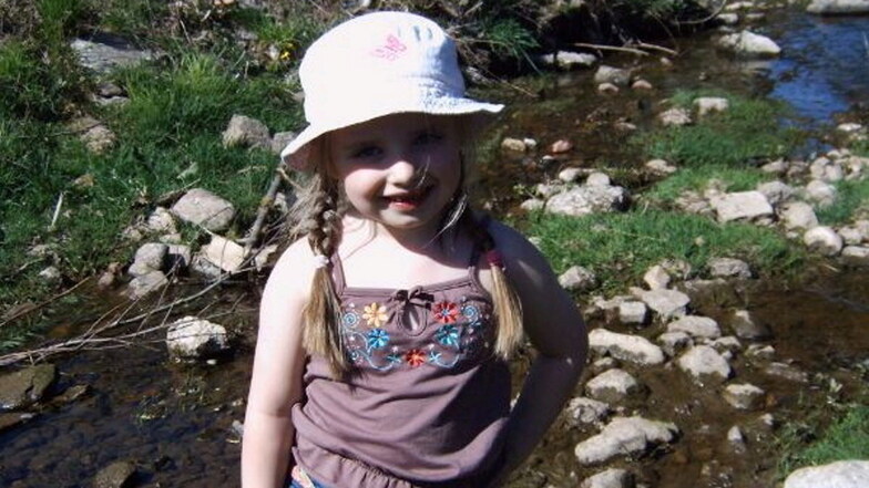 2007: Da war Lea ein vierjähriges fröhliches, neugieriges und gesundes Mädchen.