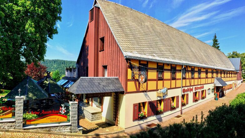 Das Naturhotel Gasthof Bärenfels bietet in vielen Bereichen der Gastronomie aus und hat immer eine/n Auszubildende/n pro Bereich.