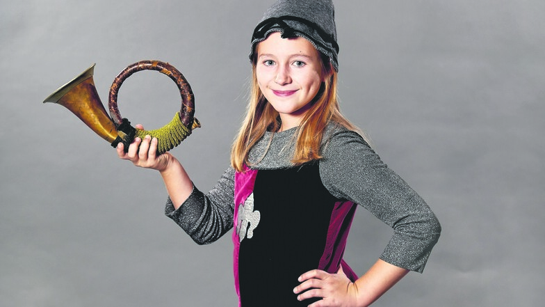 Hannah Sophie (9) aus Lohmen als Türmer.