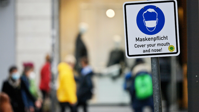 In großen Teilen der Dresdner Innenstadt wird die Maskenpflicht kontrolliert.