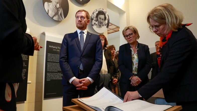 Auch Ministerpräsident Michael Kretschmer kam im Mai zur Eröffnung der Gedenkstätte für Euthanasie-Opfer in Großschweidnitz.