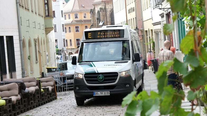 Der Mercedes-Benz Minibus City 45 Electric Tremonia ist ausgeliehen. Die VGM unterzieht ihn dieser Tage einem Praxistest bei den Stadtrundfahrten durch Meißen.
