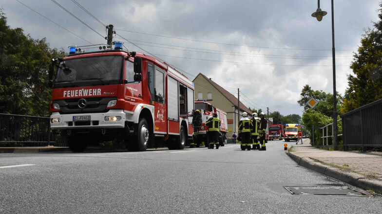 Die Feuerwehr in Oderwitz war unter anderem an der Hauptstraße im Einsatz.