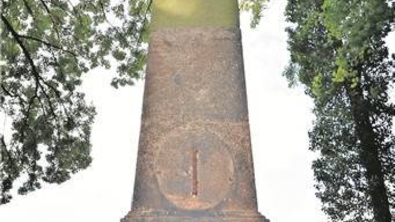 Der Obelisk wurde gesäubert, die Übersetzung wird am Sonntag eingeweiht.