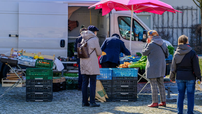 Vorerst zum letzten Mal war am Dienstag der kleine Wochenmarkt in Altkötzschenbroda.
