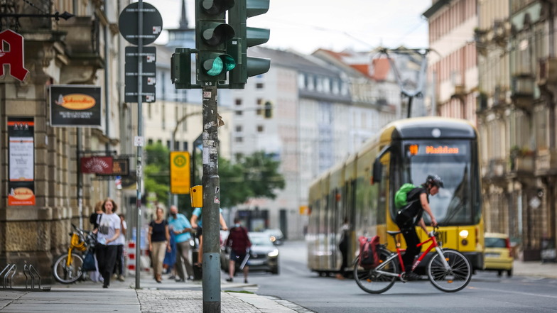 Dresdens Radfahrer: Wenig durchgängige Wege, dafür viele Verletzte
