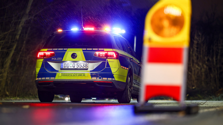 Nach einem schweren Unfall ist ein 25-Jähriger in Leipzig gestorben.