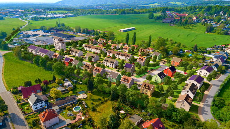 Wohngebiet "Am Speicher": Platz für 25 Eigenheime sowie für Mehrfamilien-, Reihen- und Doppelhäuser. Links oben ist das Copitzer Kaufland zu sehen.